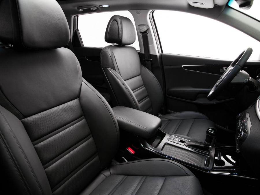  Kia Sorento EcoDynamics 2015 года  (фото 6 из 7)